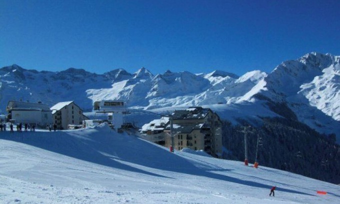 Saint-Aventin Appartement | Cocooning studio you will enjoy the breathtaking view of the mountains