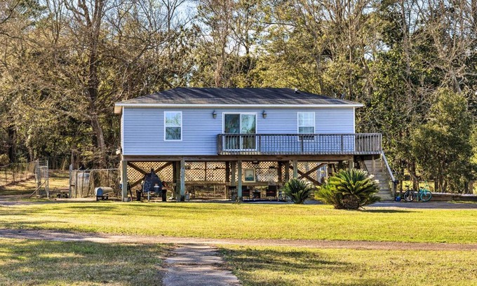 Theodore Appartement | Coden Vacation Rental with Bay Access!