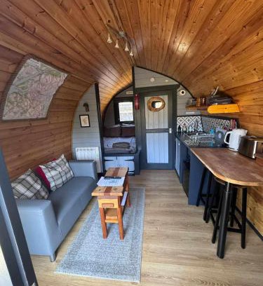Kinlochleven Chalet De Ski | Coe Pod, West Highland Way Holidays