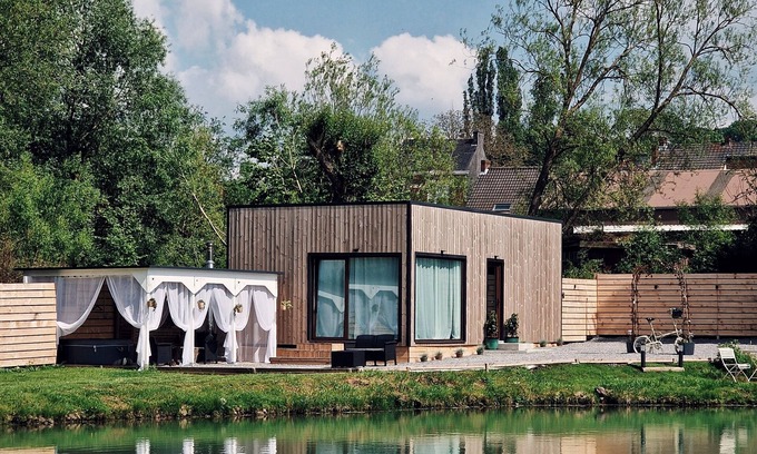 Les Ternes Maison | Coeur Nature Domaine privatif avec vue, sauna au feux de bois et jacuzzi.