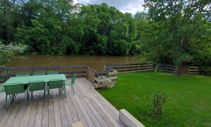 Montigny-sur-Loing Maison | Coin de paradis entièrement rénovée en bord de rivière et ses 20 mètres de berge