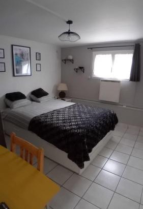Pont-du-Chateau Appartement | coin tranquille