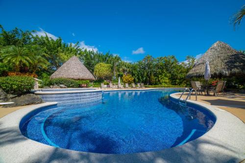 Herradura Appartement | Colina 8F 2 bdr Garden View in Los Suenos