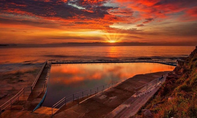 Collaroy Plateau Maison | Collaroy Plateau Coastal Hamptons - heated spa and log fire
