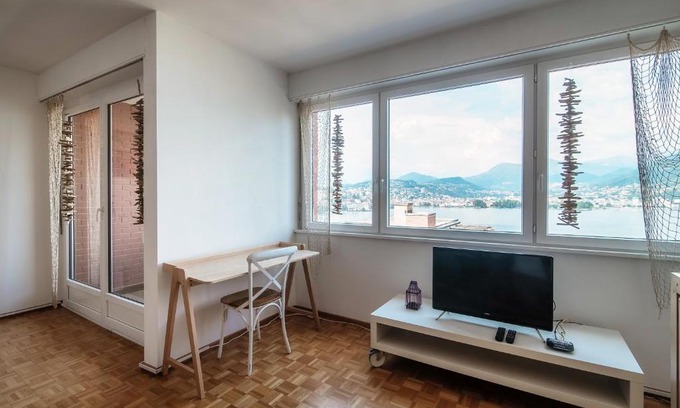 Paradiso Appartement | Collina Azzurra Lake View