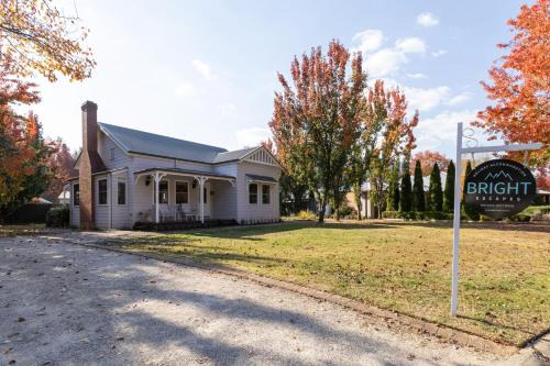 Bright Maison | Collins Cottage - Luxury Accommodation