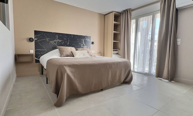 Moyen-Vernet Appartement | Collioure - Appt Familiale, Cinema