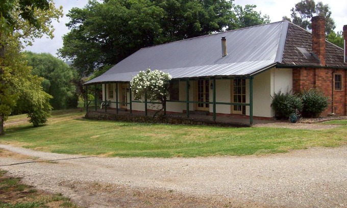 Allans Flat Hôtel | Colonial Inn Guest Rooms