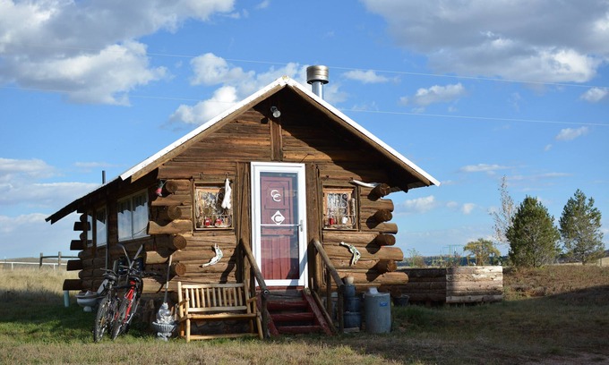 Livermore Cabine | Cabane en rondins de montagne privée et historique (sauna, bain à remous, foyer!)