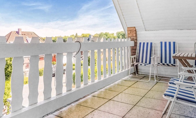 Bad Rehburg Appartement | Colorful vacation apartment with a view of the surrounding fields.