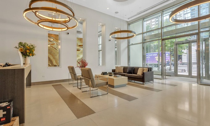 Manhattan Valley Appartement | Columbus Square 1 BR w/Office by Anyplace - 11617