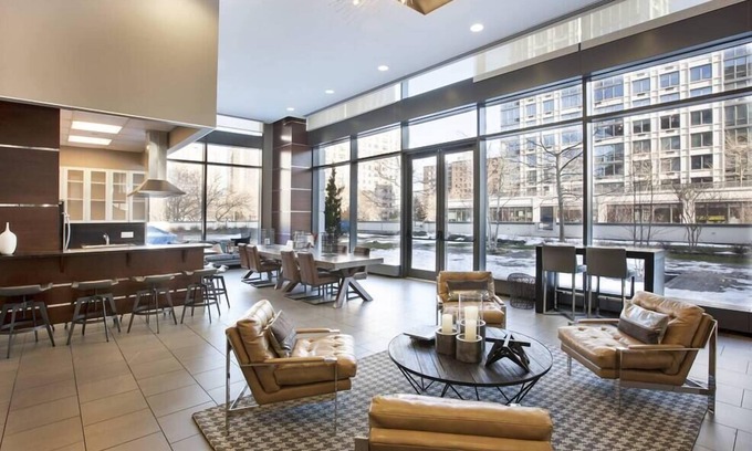 Manhattan Valley Appartement | Columbus Square 1 BR w/Office by Anyplace - 11623