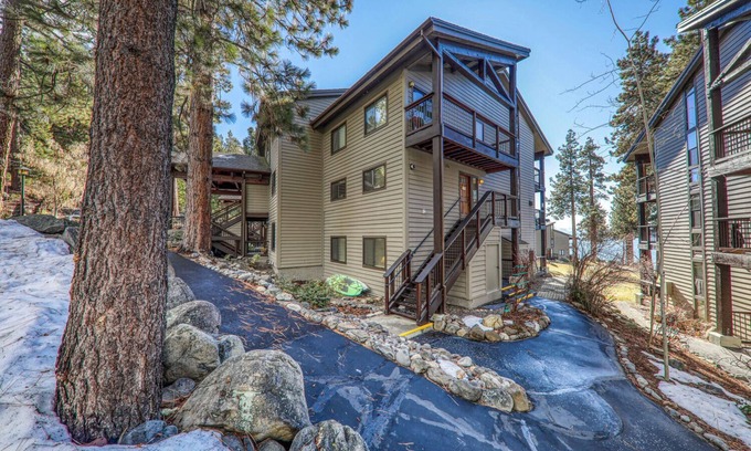 Brockway Copropriété | Come and stay in Brockway Springs #21 beautifully remodeled!!