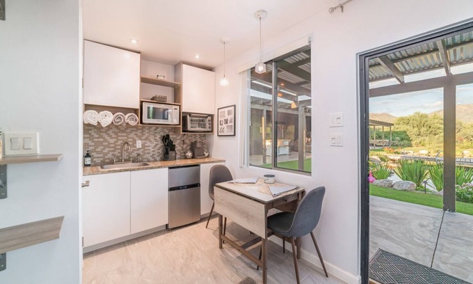Catalina Maison | Venez découvrir une mini-maison avec de superbes vues!