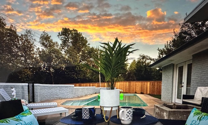Oklahoma City Maison | Come relax in this Mid century masterpiece! 30 day extended Stays only