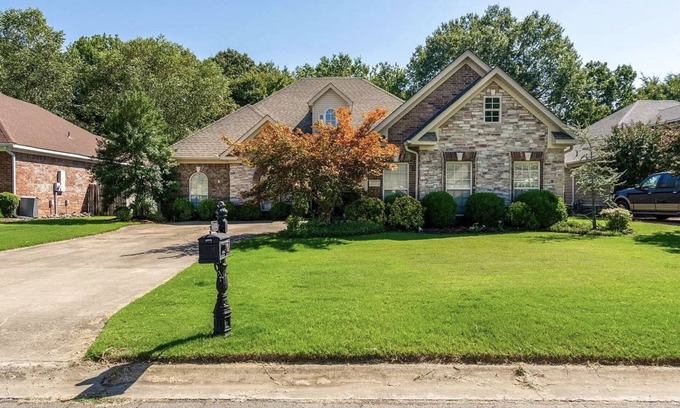 Conway Maison | Come see the eclipse! Full house rental available!
