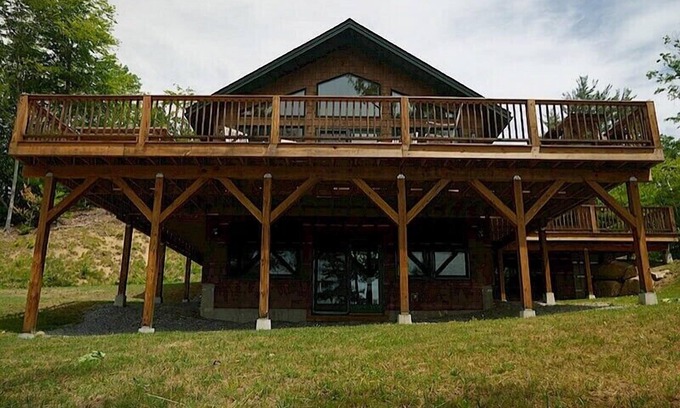 Weare Station Balnéaire | Come stay at our four season resort!