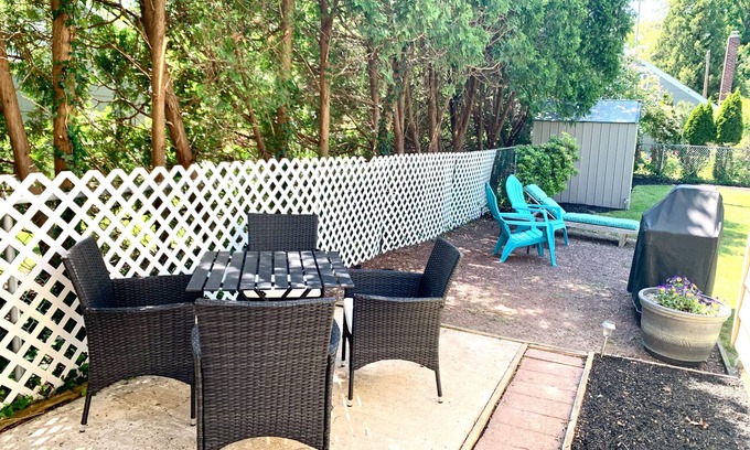 Manasquan Maison | Come stay in paradise, AKA Manasquan, NJ, at our lovely beach house!