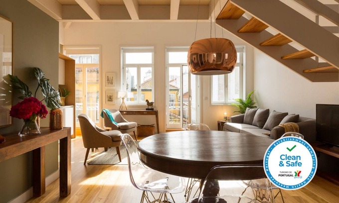 Centro / Baixa Appartement | RIBEIRA EXEC T2, avec mezzanine - Penthouse R. do Comércio nouvellement inscrit