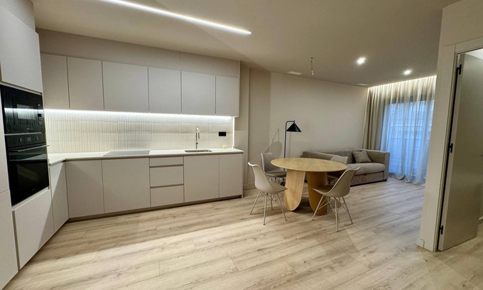 Santa Coloma de Gramenet Appartement | Comfortable and stylish apartment in the center