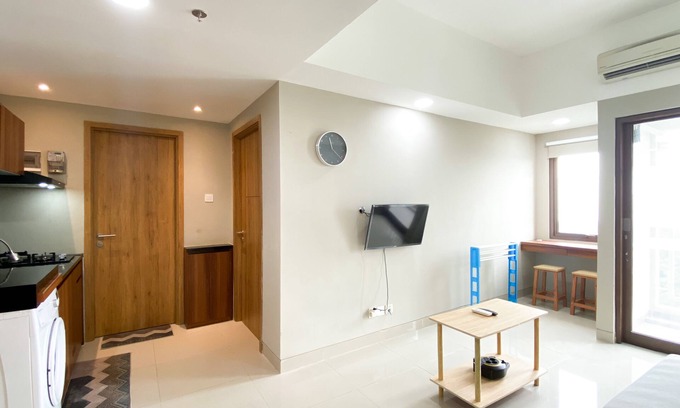 Duren Sawit Appartement | Comfort 1Br At Gateway Park Lrt City Bekasi Apartment