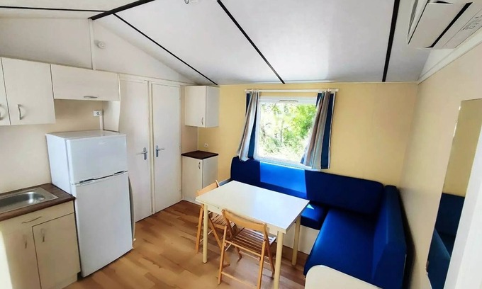 Saint-Honore-les-Bains Maison | Comfort 2-bedroom mobile home, air-conditioned, sleeps 4