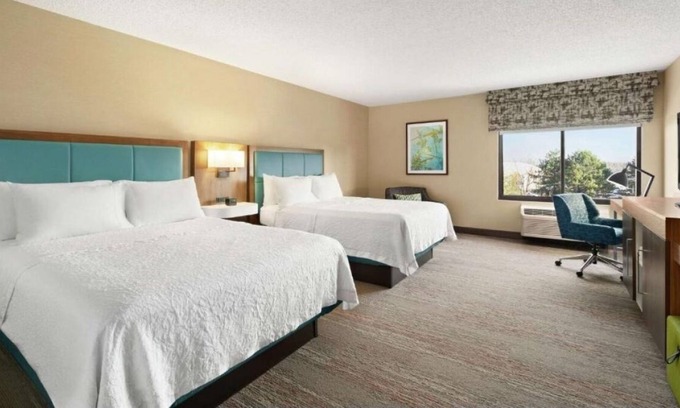 South Portland Maison | Comfort and Convenience! Free Breakfast, Parking, Pet-Friendly Property!