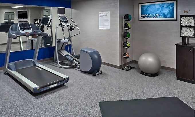 Westlake Hôtel | Comfort and Convenience! 4 Pleasant Units, Pool, Pet-friendly