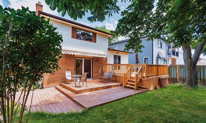 Markham Maison | Comfort and Lovely home in Markham