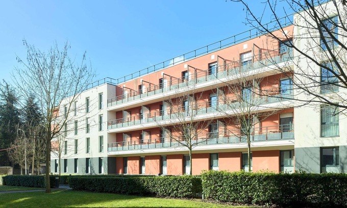 Saint-Cyr-l'Ecole Appartement | Comfort Aparthotel Versailles Saint Cyr l'Ecole