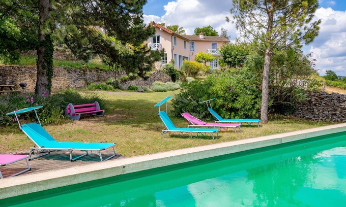 Beaune Maison | CONFORT, CHARME, PISCINE ET VUE EXCEPTIONNELLE