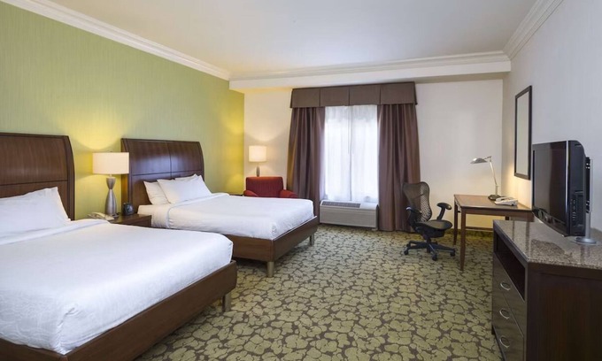 Hopelawn Hôtel | Comfort & Convenience near Rutgers University | Free Wi-Fi, Free Parking & Pool