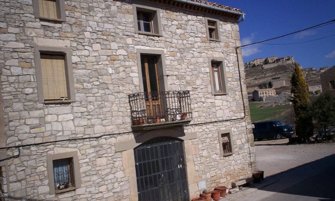 Fores Autre | Confort, de superbes vues 110kms de Barcelone sur la Route des Cisters