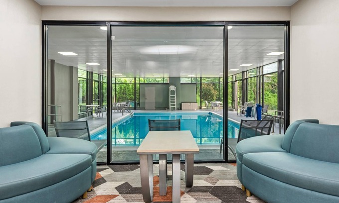Lake Arbor Hôtel | Comfort Inn Largo-Washington DC East