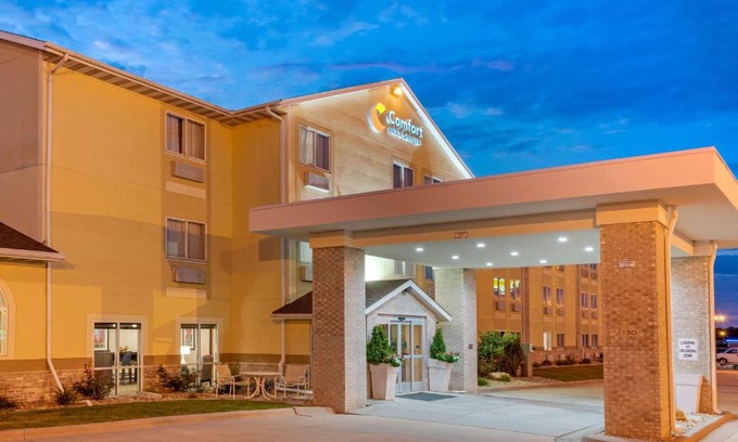Lincoln Hôtel | Comfort Inn & Suites near Route 66