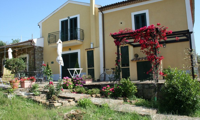 Alani Appartement | Casa Julia - Cómodo apartamento en una antigua casa señorial en posición panorámica