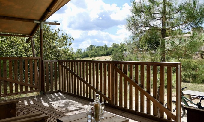 Revest-du-Bion Chalet De Ski | Confort & calme, wildlife avec touche provençale.