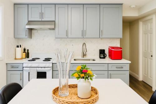 Centereach Appartement | Comfort Stay by Stony Brook University & Hospital