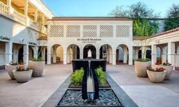 North Mountain Station Balnéaire | Comfort & Style in Downtown Glendale! Fully-equipped kitchen!