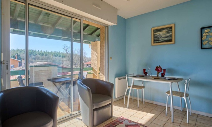 Barbotan-les-Thermes Appartement | Comfortable T1 Bis with Balcony and Free Wi-Fi, Near Thermal Baths