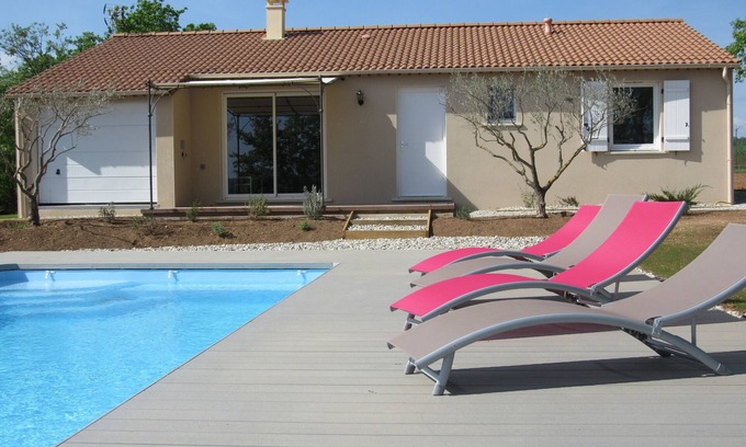 Casteljau Cottage | Maison individuelle grand confort avec piscine 3 chambres, 2 SDB pour 6 person.