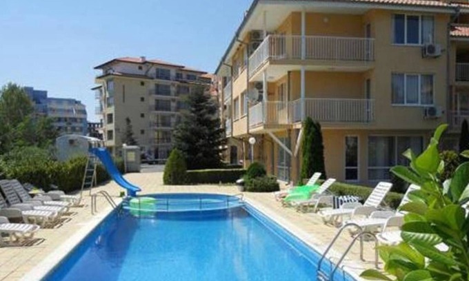 Sunny Beach Appartement | Comfortable 2 bedroom fully futnished apartment with terrace. 5 min from beach!