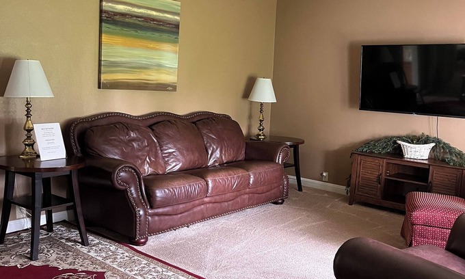 Logansport Maison | Comfortable 3 bedroom in nice quiet neighborhood.