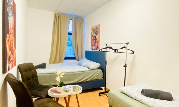 Liesing Appartement | Comfortable 3-Bedroom Apt in a Quiet Neighborhood