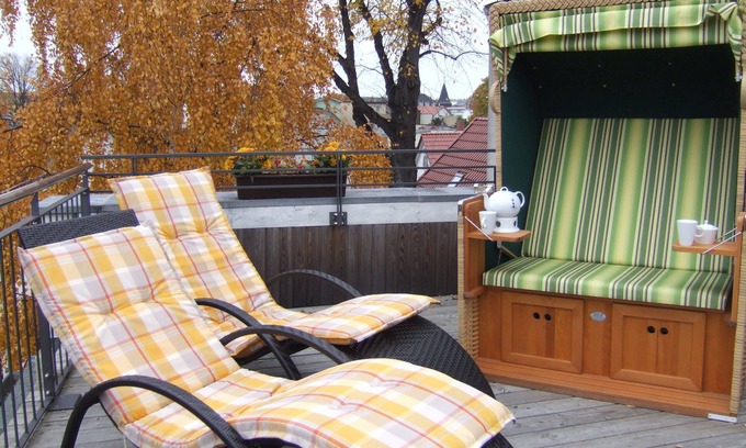Warnemuende Appartement | confortable appartement 4 étoiles avec terrasse sur le toit, calme et central