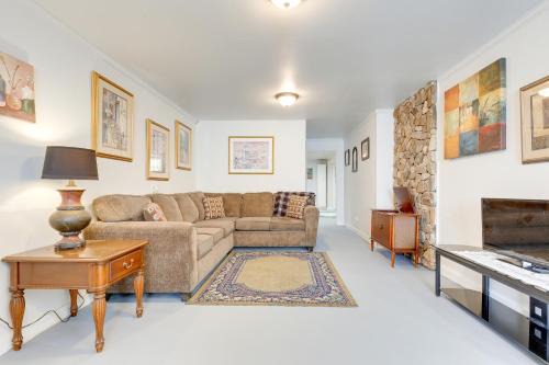 Jackson Appartement | Comfortable Alabama Apartment Pets Welcome!