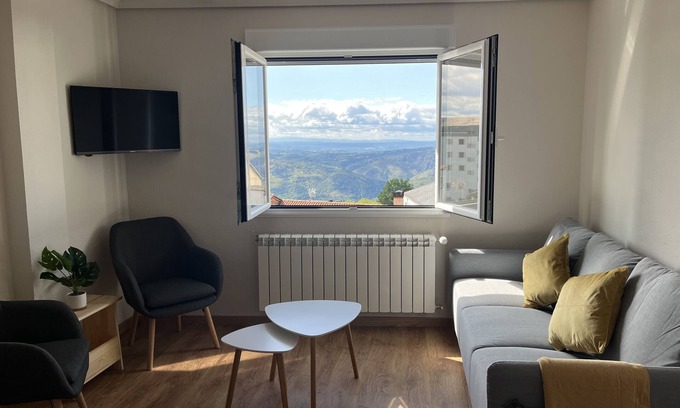 Castro Caldelas Appartement | Comfortable and quiet apartment in the old town of Castro Caldelas