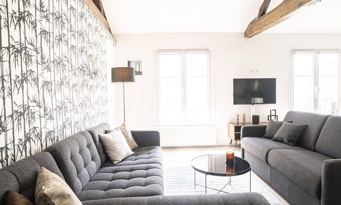 Porte-Saint-Martin Appartement | Confortable et lumineux de 50 m² à Paris 10ème.