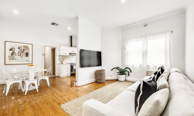 Payneham Maison | Comfortable and Convenient Family Home
