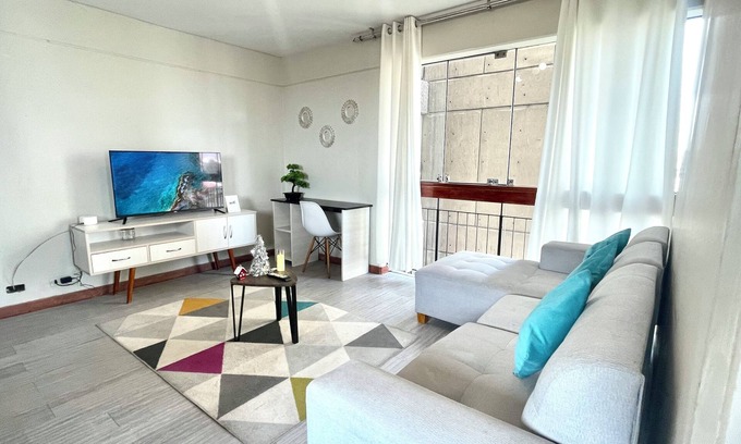 Jacaranda Appartement | Comfortable and warm apartment near La Rambla de San Borja.